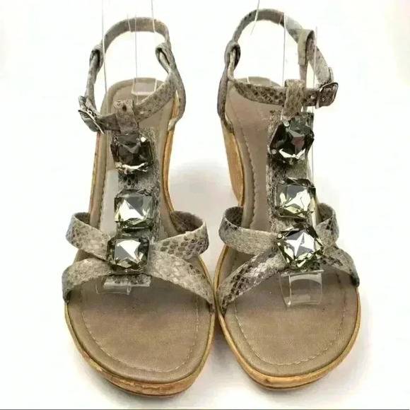 Lorenzo Chelini womens sandals size 40 taupe snakeskin print t-strap platforms - Picture 2 of 12